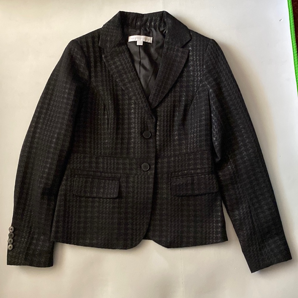 New York & Company Casual long sleeve size 6 women black with gray color.